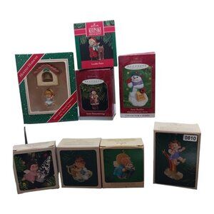Hallmark christmas ornaments lot of 8